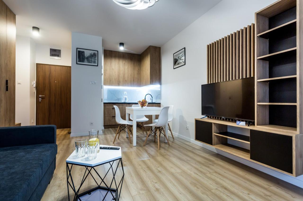 Resinest Apartamenty Jurowiecka J17 เบียวิสตอก ภายนอก รูปภาพ