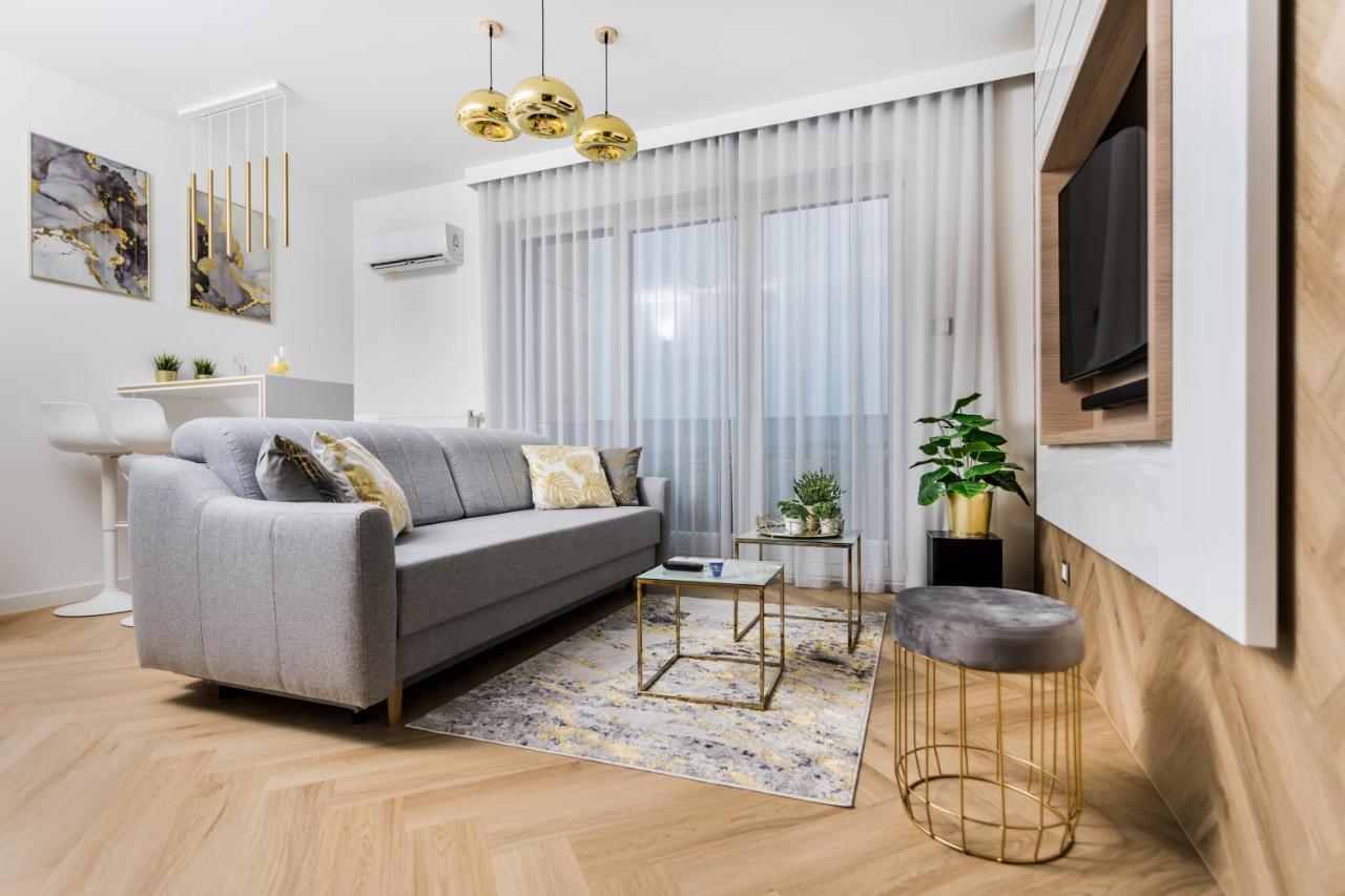 Resinest Apartamenty Jurowiecka J17 เบียวิสตอก ภายนอก รูปภาพ