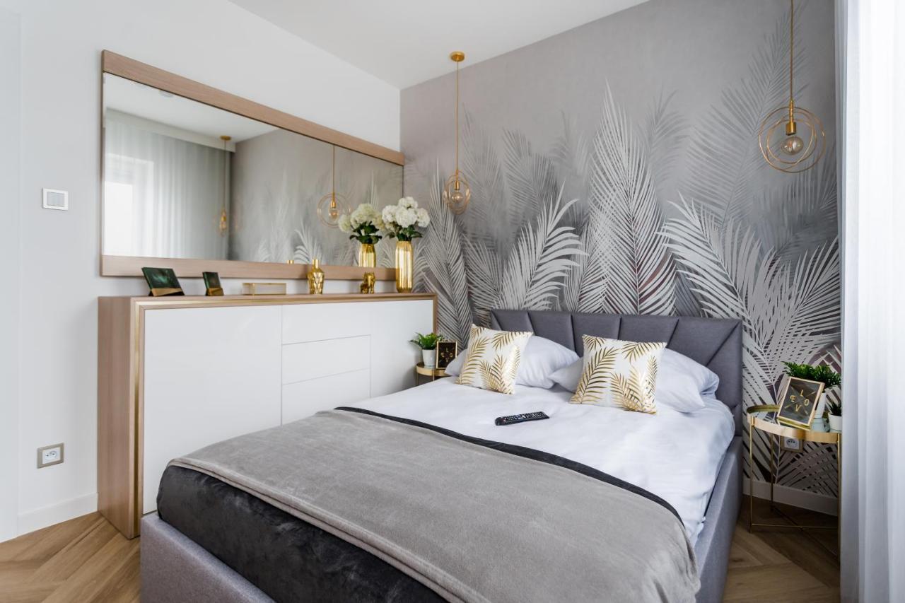 Resinest Apartamenty Jurowiecka J17 เบียวิสตอก ภายนอก รูปภาพ
