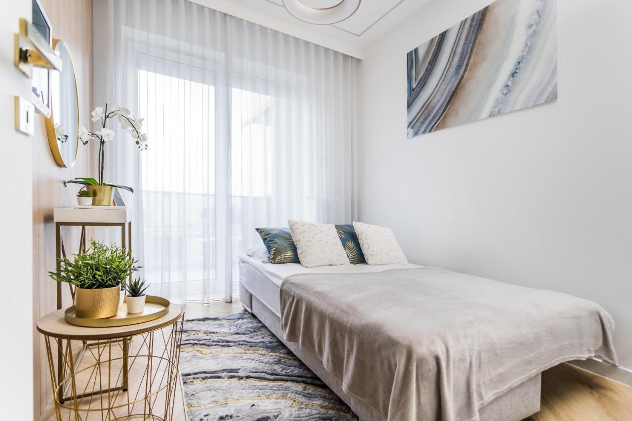 Resinest Apartamenty Jurowiecka J17 เบียวิสตอก ภายนอก รูปภาพ