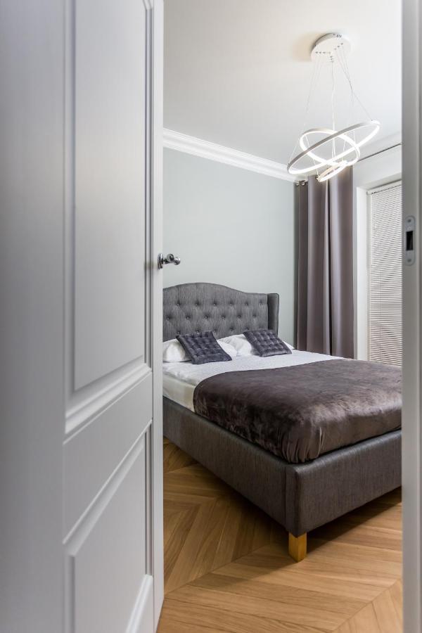 Resinest Apartamenty Jurowiecka J17 เบียวิสตอก ภายนอก รูปภาพ
