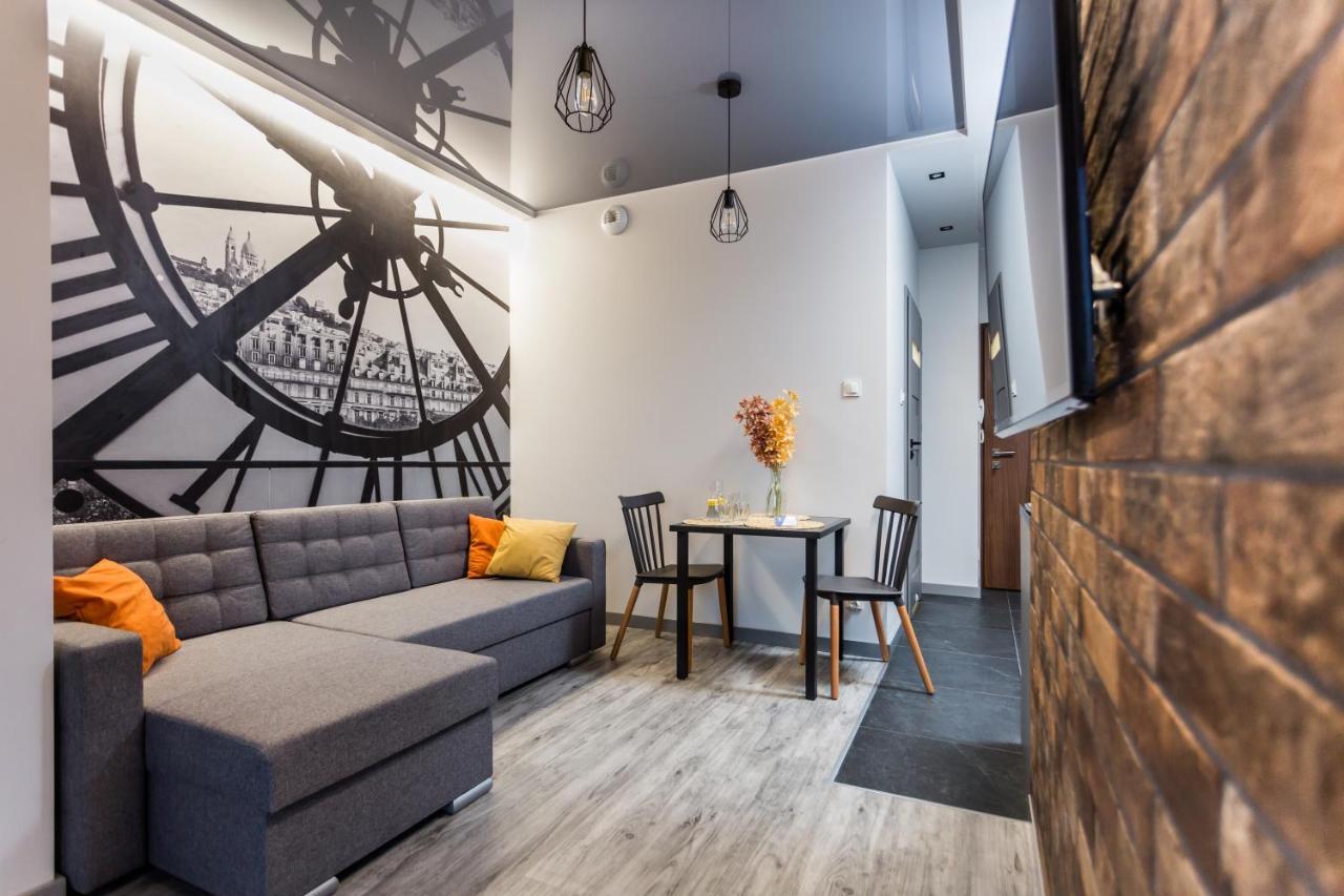 Resinest Apartamenty Jurowiecka J17 เบียวิสตอก ภายนอก รูปภาพ