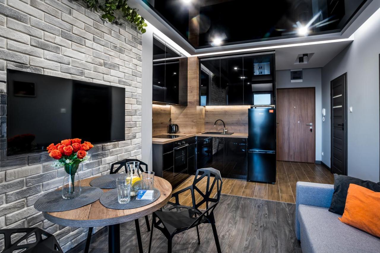 Resinest Apartamenty Jurowiecka J17 เบียวิสตอก ภายนอก รูปภาพ